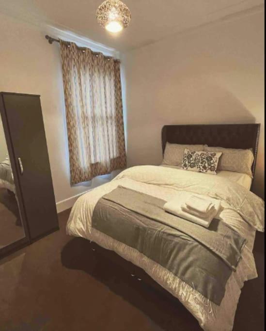 Two Bedroom Flat In London Exterior foto